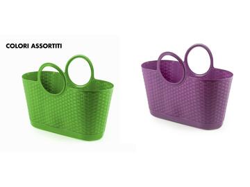 Borsa multiuso simil rattan, disponibile in vari colori.