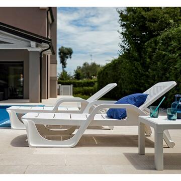 Lettino prendisole piscina e giardino Bianco in resina con schienale regolabile