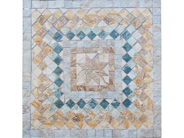 Tavolo mosaico da esterno con maioliche e struttura in metallo